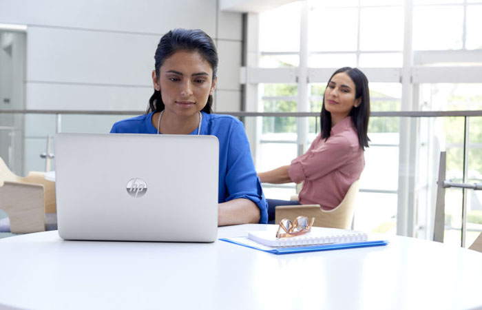 HP-Sure-View-Laptops